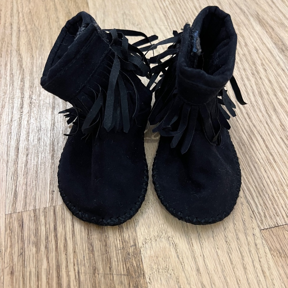 Stuart Weitzman baby black suede fringe boots, infant